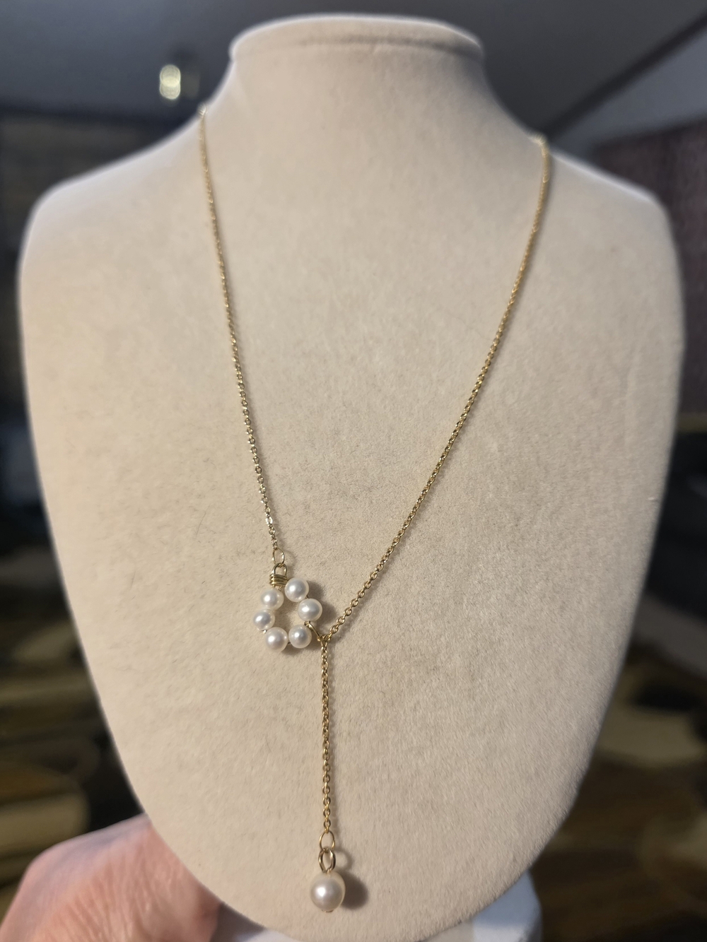 Gold Pearl Lariat Necklace - Elegant Women's Jewelry
